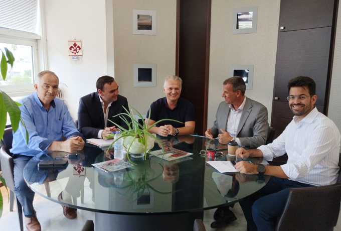 Συνάντηση του Περιφερειάρχη με τον Δήμαρχο Σπάρτης για την κοινή προσπάθεια έργων με αναπτυξιακό προσανατολισμό