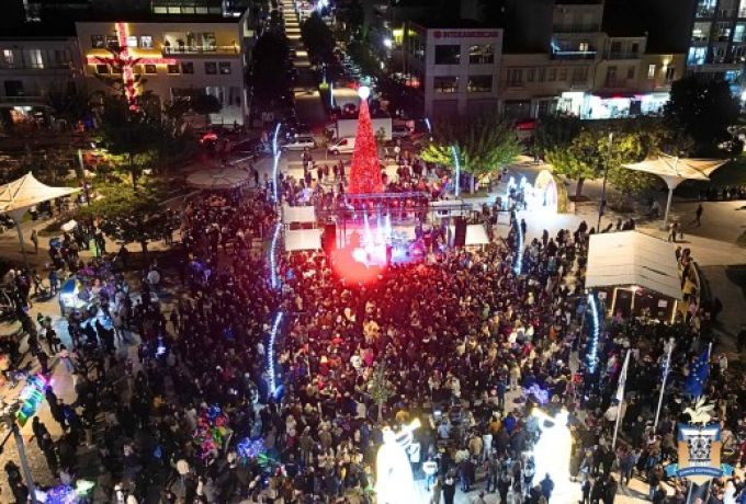 Ο Δήμος Κορινθίων γεμίζει χριστουγεννιάτικη ατμόσφαιρα – Το μήνυμα του Γενικού Γραμματέα Βασίλη Μπαλάφα