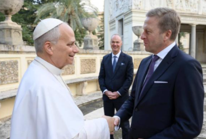 Αυτό είναι το νέο αυτοκίνητο του Πάπα - Ποιος του το έκανε δώρο, πόσο κοστίζει στην Ελλάδα