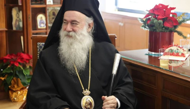 «Χριστός γεννάται – και όλα είναι πια δυνατά» - Μήνυμα του Σεβ. Μητροπολίτη Κορίνθου κ. Παύλου για τα Χριστούγεννα 2025 