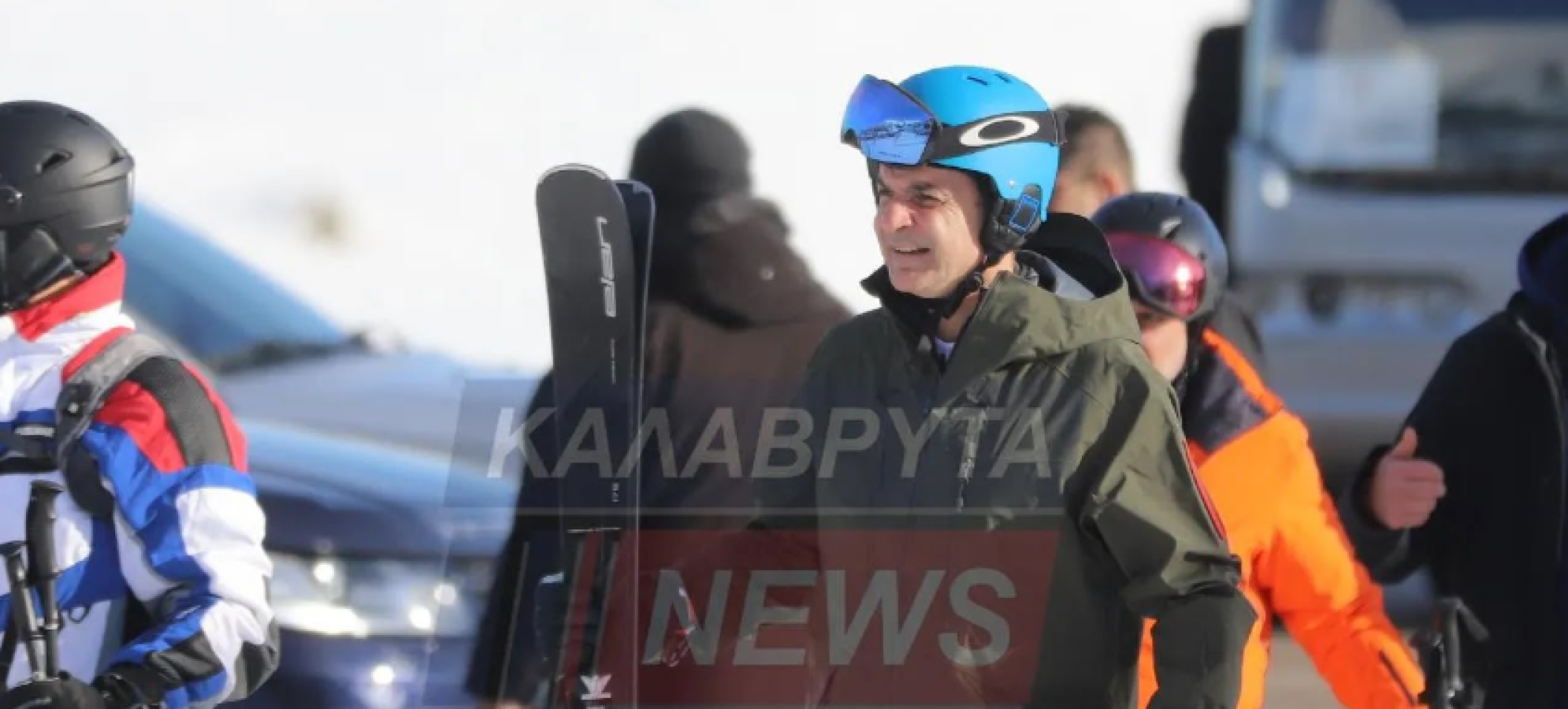 Στα Καλάβρυτα για σκι ο Κυριάκος Μητσοτάκης – Εικόνες από την αιφνιδιαστική επίσκεψη στο Χιονοδρομικό