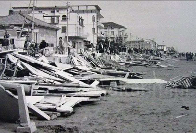 Σαν σήμερα 7 Φεβρουαρίου 1963: Το φονικό τσουνάμι που έπληξε τον Κορινθιακό Κόλπο