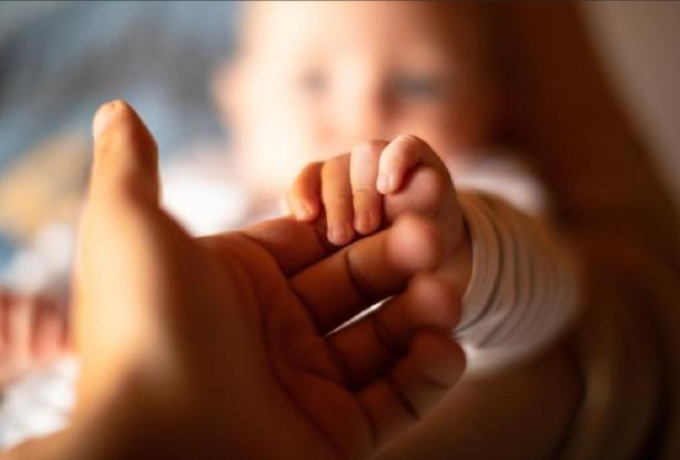 Αναδοχή παιδιού | Πρωτοβουλίες στήριξης και ενημέρωσης από την Περιφέρεια Πελοποννήσου