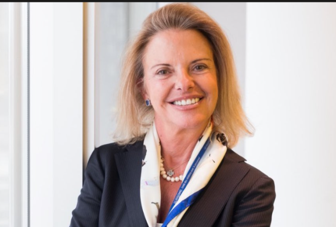 Την ενίσχυση της ασφάλειας της ναυσιπλοΐας στα Στενά του Ορμούζ ζητά η Ελίζα Βόζεμπεργκ