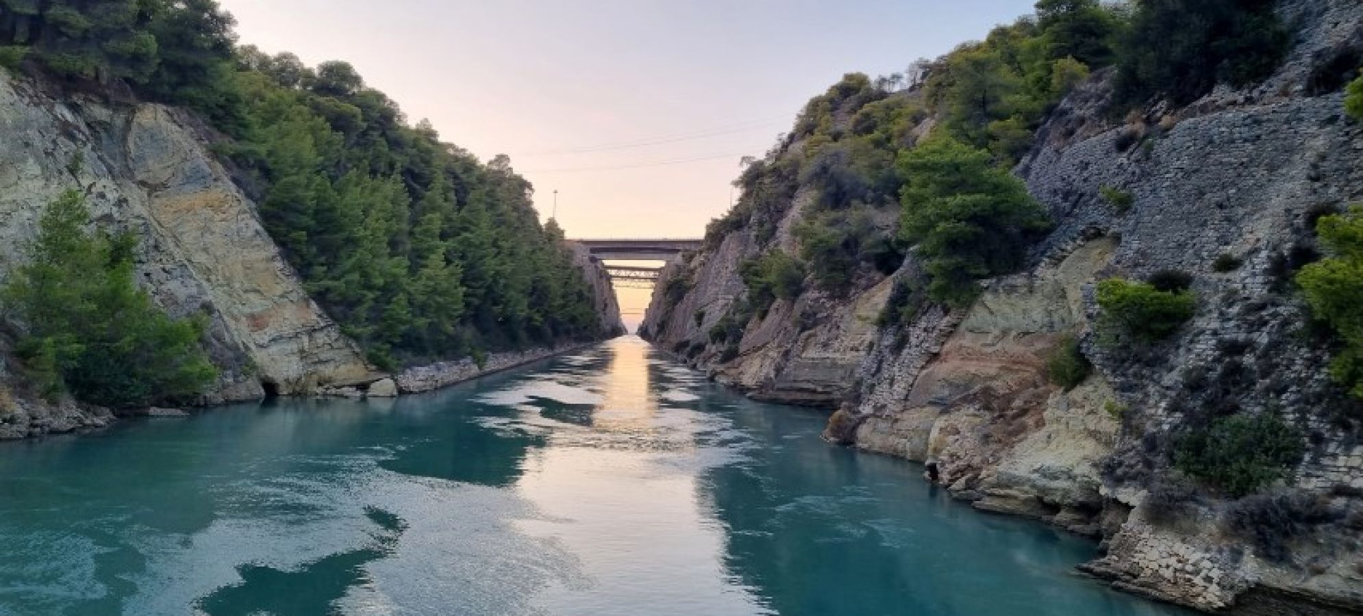 Απόπειρα αυτοκτονίας στη Διώρυγα της Κορίνθου – Συναγερμός για 16χρονη [Βίντεο]