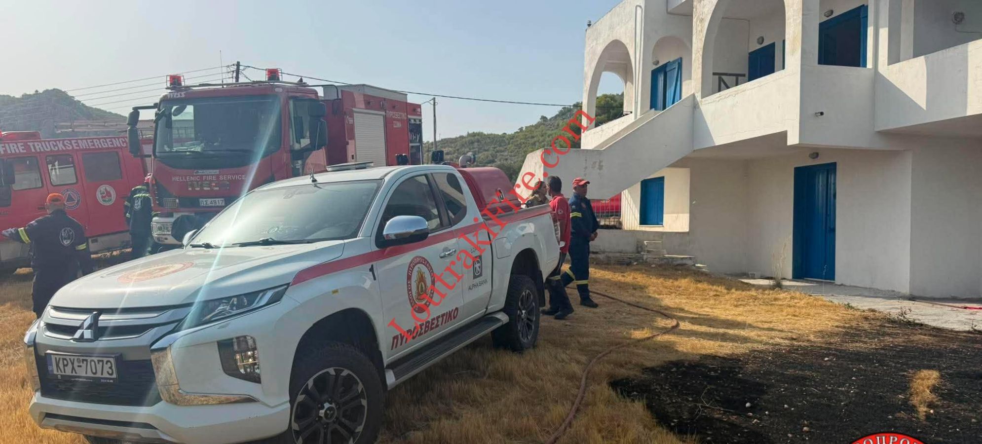 Άμεση κατάσβεση πυρκαγιάς στη Βουλιαγμένη Λουτρακίου – Καθοριστική η επέμβαση εθελοντών και Πυροσβεστικής