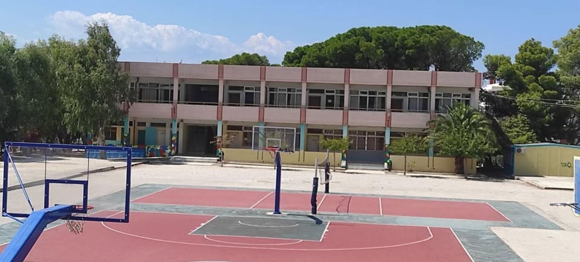 Γυμνάσιο Λουτρακίου: Νέα τηλεόραση στην αίθουσα Τεχνολογίας μετά από δωρεά