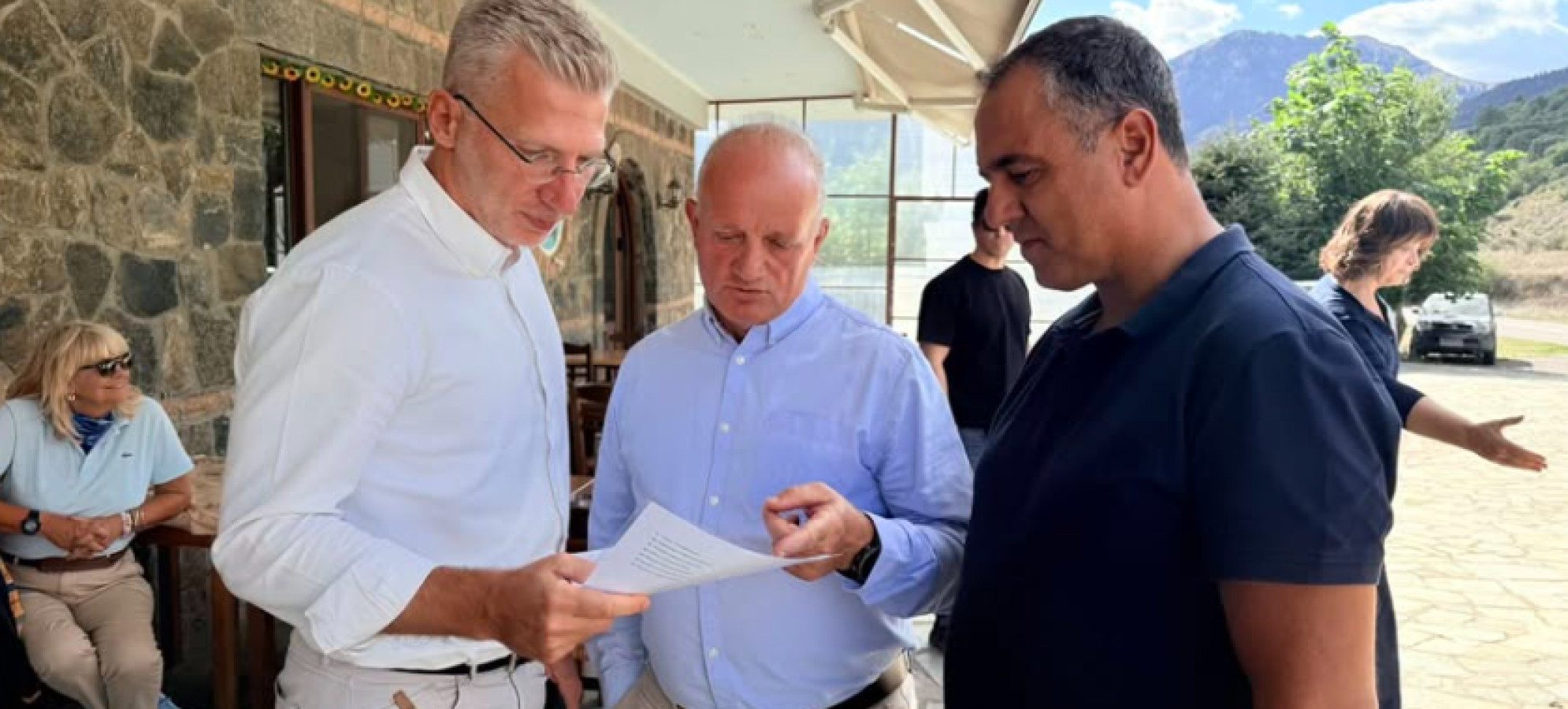 Στο επίκεντρο η στήριξη των παραγωγών – Το υπόμνημα που παραδόθηκε στον Άκη Σκέρτσο