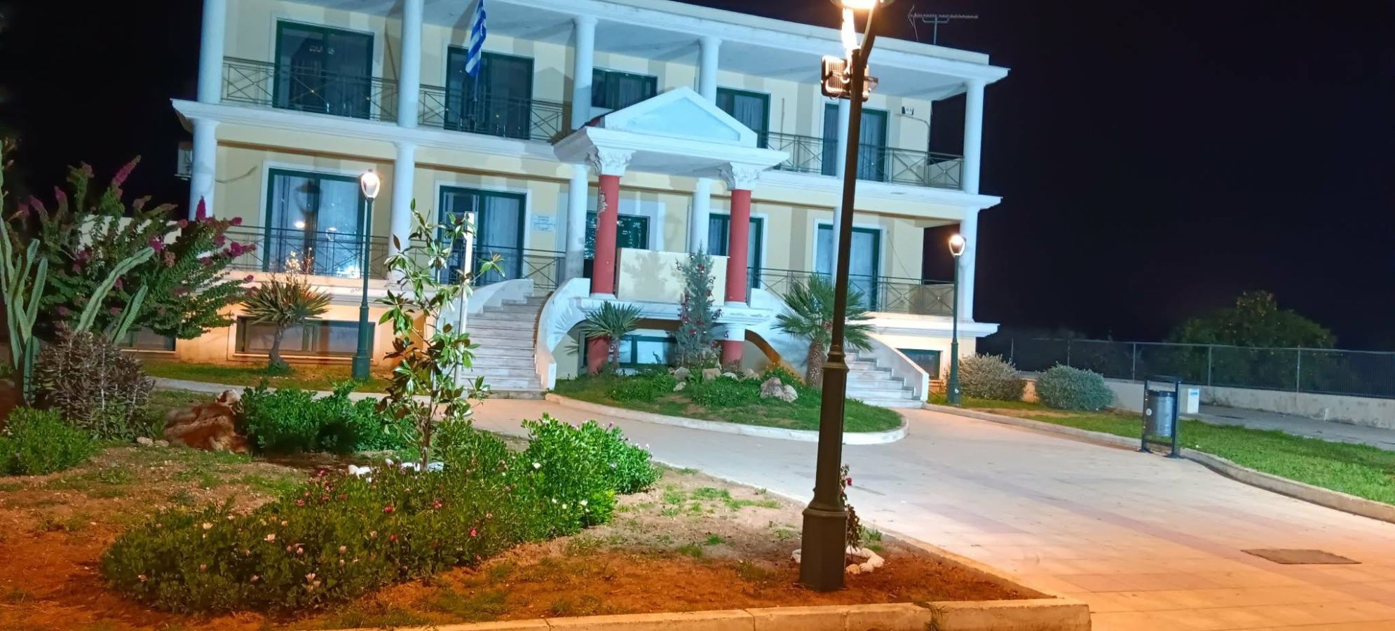 Εξαμίλια: Η δωρεά του Γιάννη Πιαδίτη στην Κοινότητα και το ΚΑΠΗ
