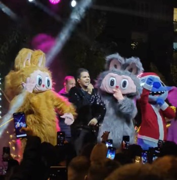 CHRSISTMAS MOOD KORIN3