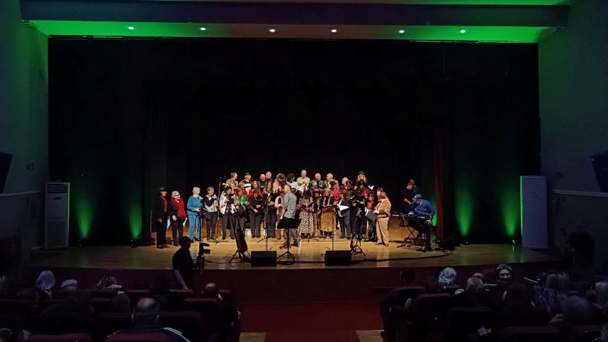 DIMOTIKOTHEATRO KAPI5