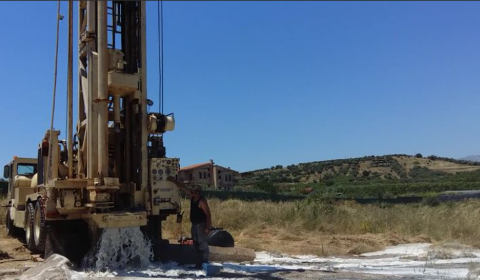 Δήμος Βέλου-Βόχας: Κατέρρευσε η γεώτρηση στο Μπολάτι – Ξεκίνησαν άμεσα οι εργασίες για νέα