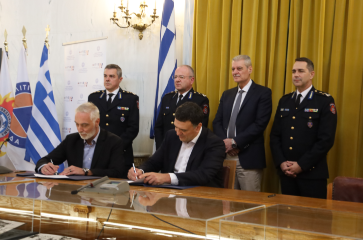 B. Κικίλιας | Προμήθεια 20 πλωτών πυροσβεστικών-διασωστικών μέσων