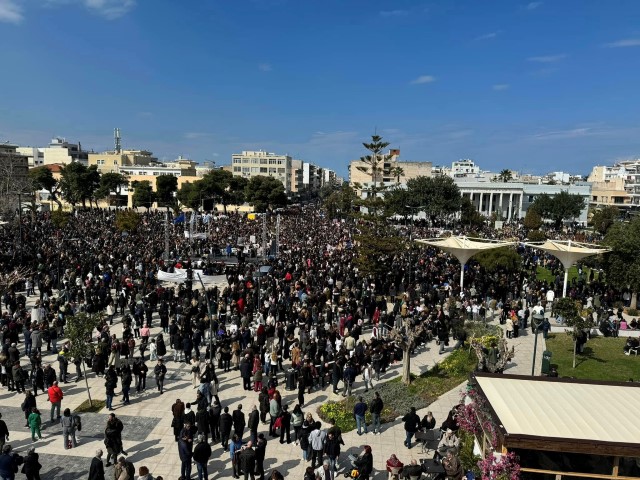 Η “φωνή” της πόλης για τα Τέμπη με πανοραμική ματιά 