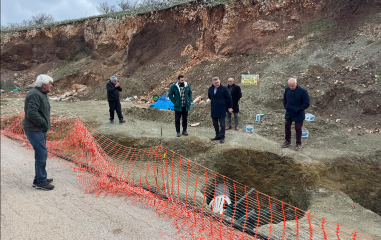 Αυτοψία Δημάρχου Σταυρέλη  στο Αγγελόκαστρο ενόψει έναρξης έργων 