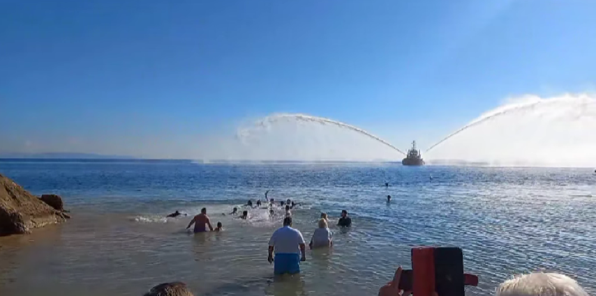 Με λαμπρότητα πραγματοποιήθηκε ο εορτασμός των Θεοφανείων στους Αγίους Θεοδώρους 