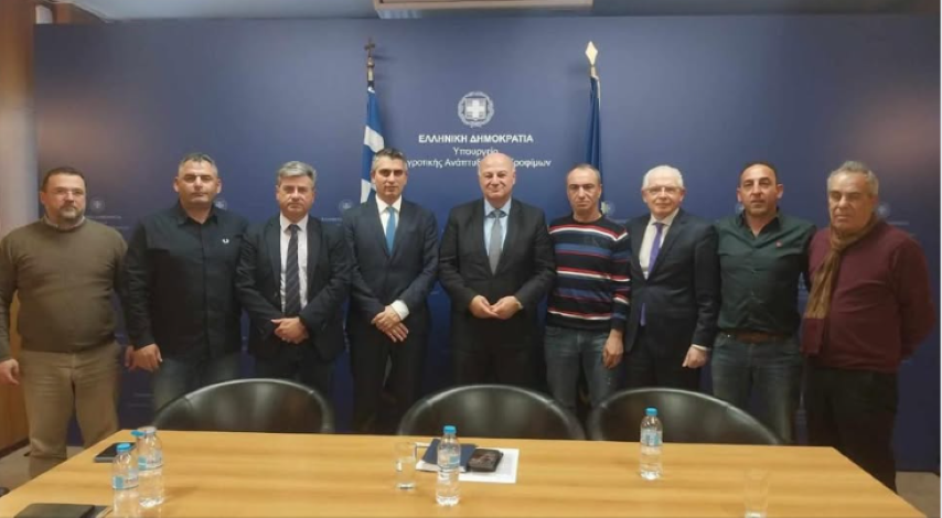 Χρ. Δήμας - Συνάντηση εργασίας με την ηγεσία του Υπουργείου Αγροτικής Ανάπτυξης & Τροφίμων και τους προέδρους των Αγροτικών συλλόγων της Κορινθίας