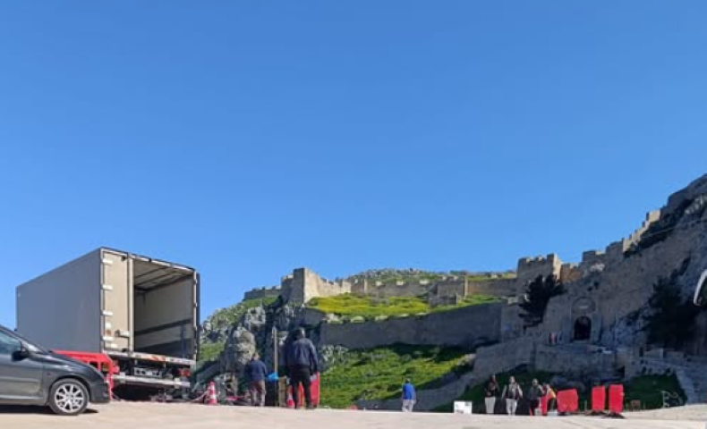 Ξεκινούν τα γυρίσματα της “Οδύσσειας” στον Ακροκόρινθο – Τεράστια προβολή για την περιοχή