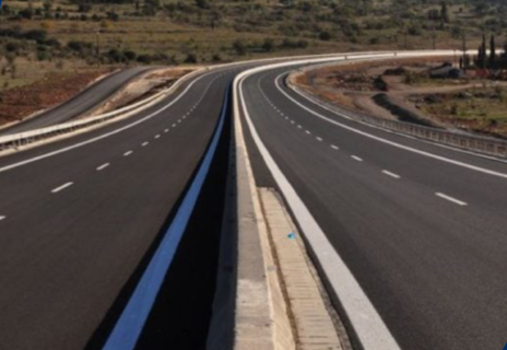 «Πράσινο φως» για το έργο-πρότυπο οδικής ασφάλειας 45,2 εκατ. ευρώ που υλοποιεί η Περιφέρεια Πελοποννήσου