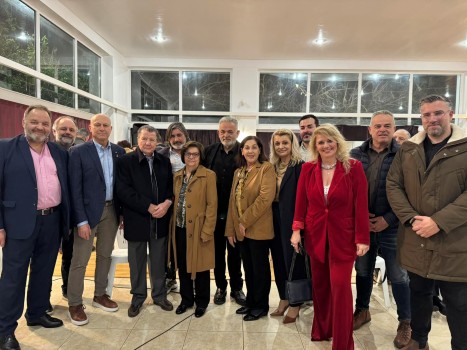 egkainiapolitistikotath 01