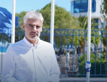 Ο Γιώργος Φερετζάνης πρωτεργάτης του προγράμματος "Στέγαση και εργασία για τους αστέγους"