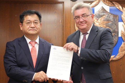 korea epitropi korinthosexxx