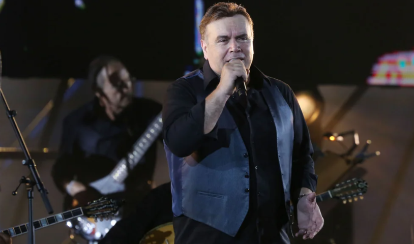 Πέθανε ο τραγουδιστής Μανώλης Λιδάκης 