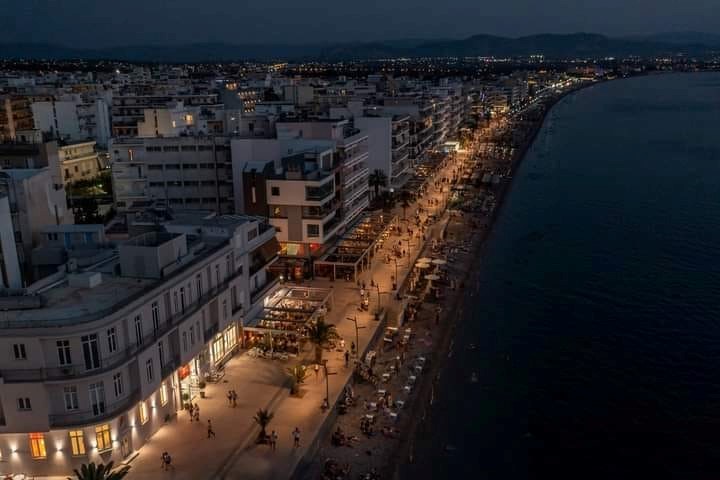 Ο Δήμος Λουτρακίου -Περαχώρας - Αγίων Θεοδώρων είναι ιδανικός προορισμός για τις γιορτές, συνδυάζοντας θάλασσα και βουνό 