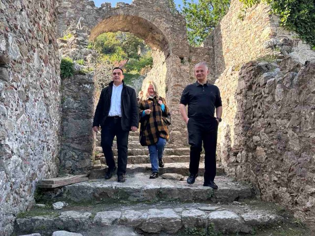 mistras lakonia 3