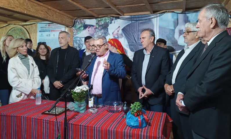 Στα εγκαίνια της Έκθεση "Κρήτη: Η Μεγάλη Συνάντηση " παρών  ο Αντιδήμαρχος Πολιτισμού Κορινθίων Παναγιώτης Λαμπρινός 