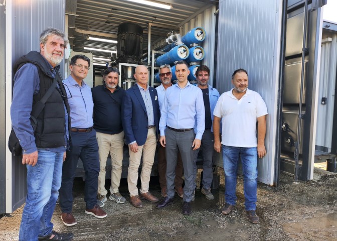 Δωρεά οι 𝝡𝝤𝝢𝝖𝝙𝝚𝝨 𝝖𝝫𝝖𝝠𝝖𝝩𝝮𝝨𝝜𝝨 για τους κατοίκους των Αγίων Θεοδώρων & του Λουτρακίου