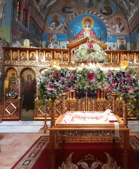 panagia giatrissa loytraki