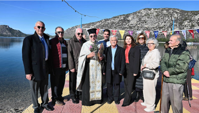 Τα Θεοφάνεια στη Λίμνη Βουλιαγμένη, στην Περαχώρα