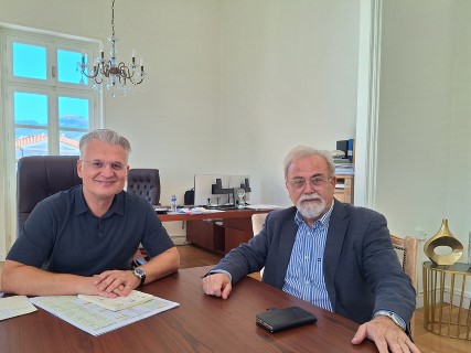 Διάλογος για την ενίσχυση των υπηρεσιών υγείας στην Κορινθία