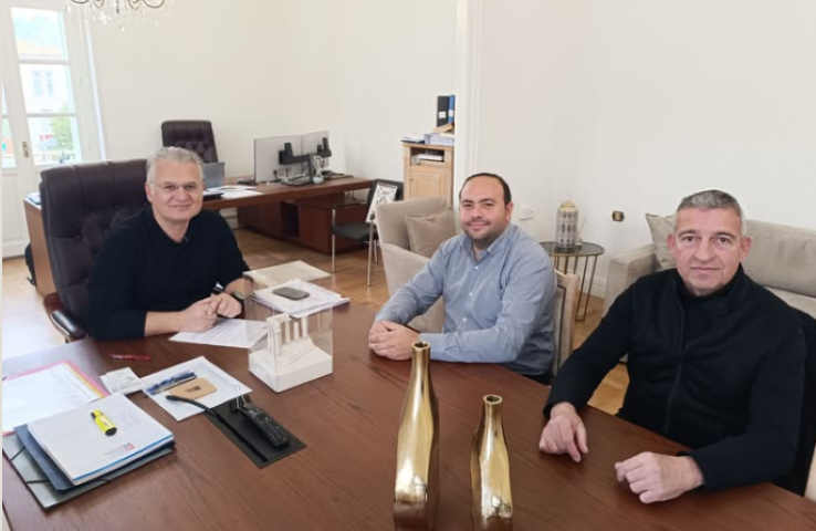 Σε κλίμα γόνιμου διαλόγου και συνεργασίας η συνάντηση  του Συλλόγου Επαγγελματιών της Αρχαίας Κορίνθου με τον Περιφερειάρχη